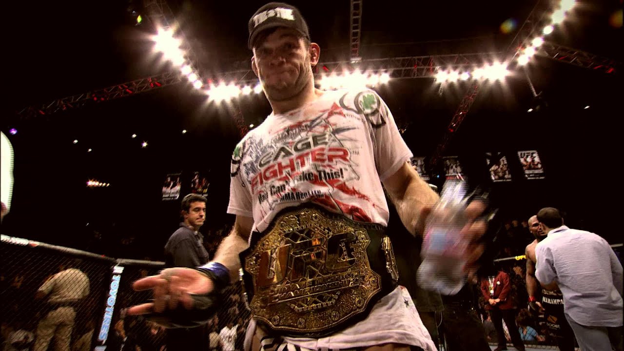 восьмой чемпион UFC в полутяжелом весе